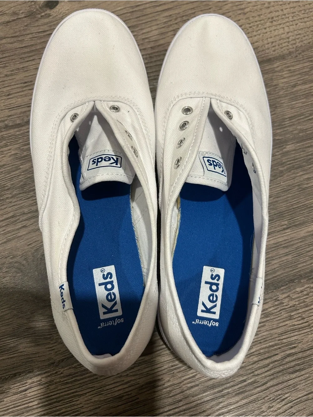 Keds Women’s White Canvas Classic Sneakers Size 7W